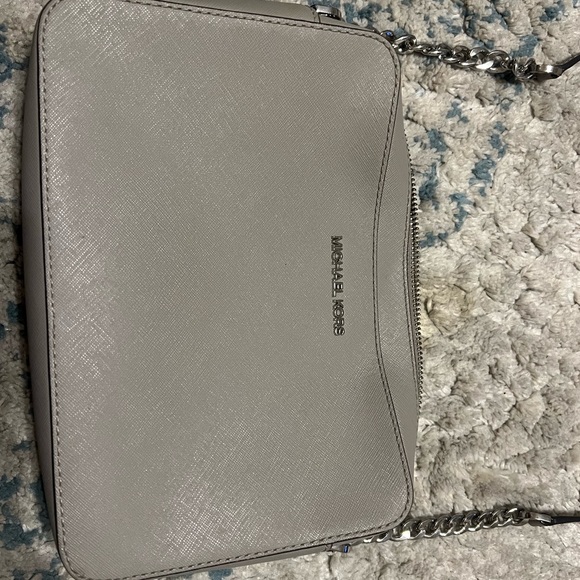 Michael Kors cross body - Picture 3 of 5